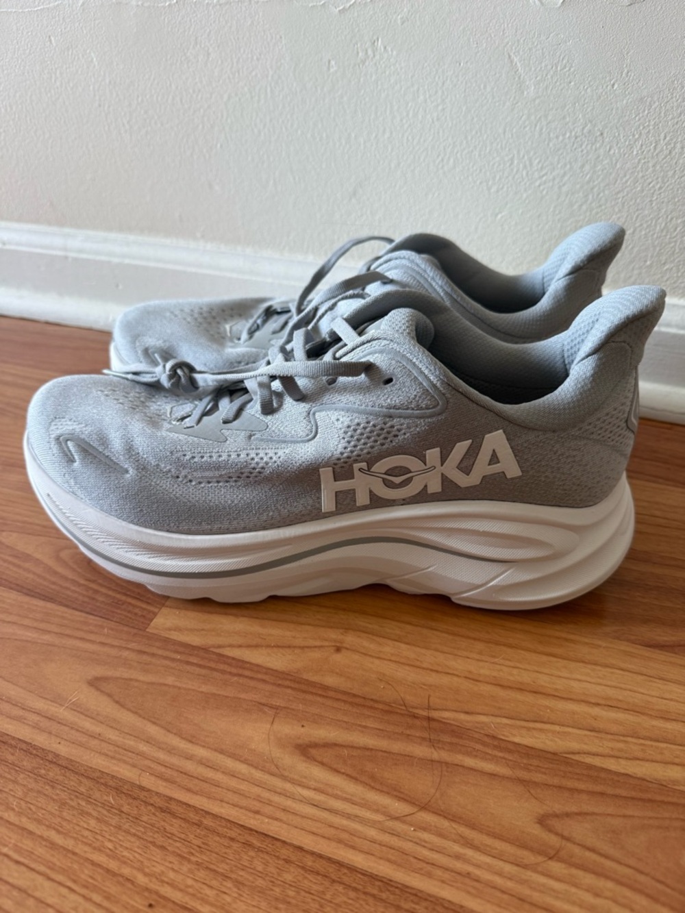 NWOT Hoka Clifton 10 Mens Shoes